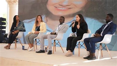 جلسة نقاشية حول التحديات في مواجهة التغيرات المناخية  بأفريقيا بقمة المُناخ