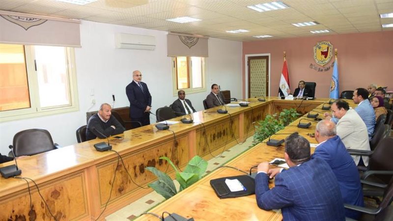 جانب من المناقشه