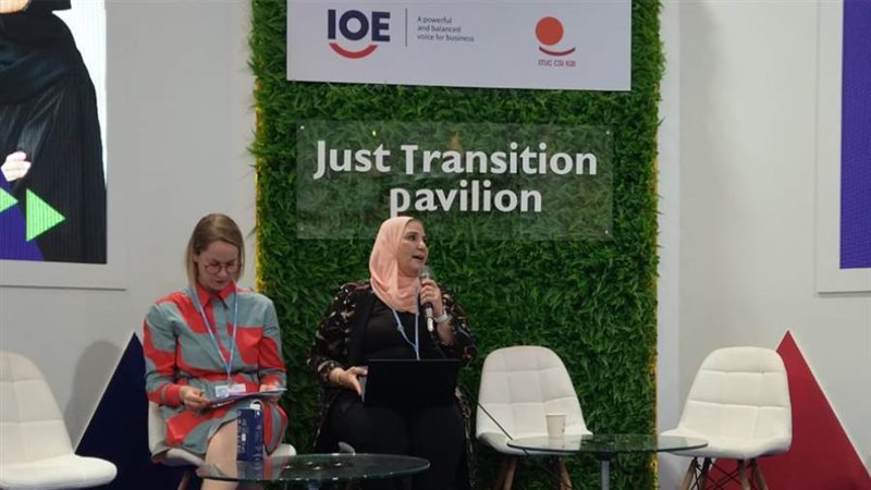 نيفين القباج فى جلسة