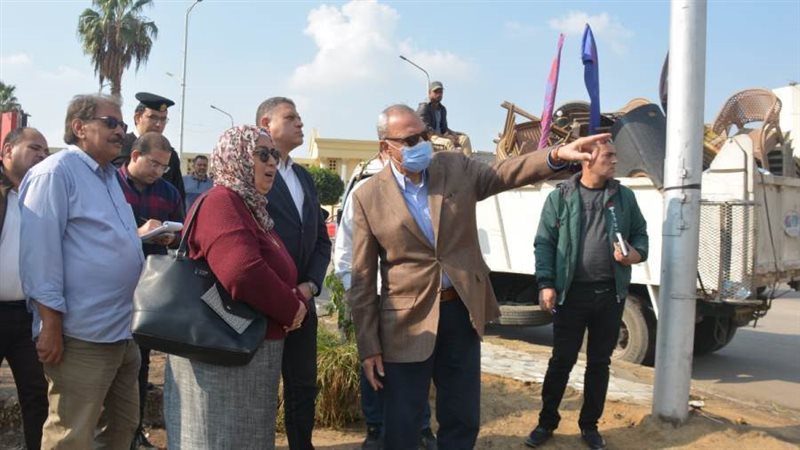 محافظ القليوبية خلال