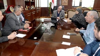 محافظ بني سويف يوجه بإلحاق طالب من ذوي الهمم بمدرسة التربية الخاصة