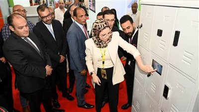 وزير التجارة والصناعة يفتتح 4 معارض دولية لماكينات تشكيل المعادن والآلات