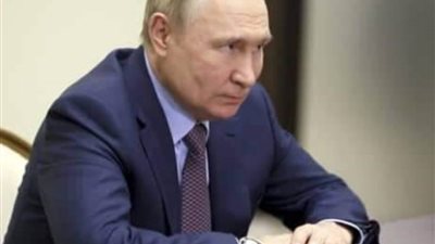 عاجل.. الرئيس الروسي يدعو لإيقاف شرب دماء الناس حتى في القبر