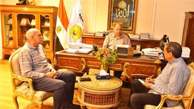 محافظ أسيوط يوجه بالمتابعة المستمرة لكل القطاعات وتقييم أداء العاملين بالمحليات وكشف الفساد وإصلاح القصور