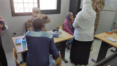توقيع الكشف الطبي على ١٤٥ مواطنًا في الحسنة بوسط سيناء