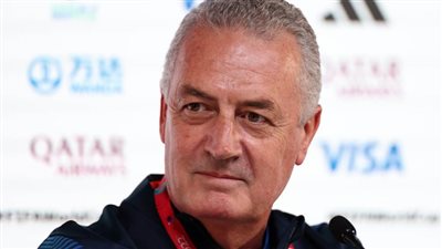 مدرب الإكوادور: عانينا من أجل التأهل لكأس العالم.. ومنتخب قطر يملك لاعبين مميزين