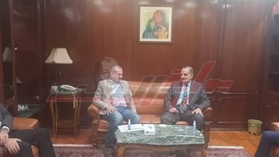 محافظ كفر الشيخ ورئيس مجلس إدارة صندوق التنمية الحضارية يناقشان المشروعات