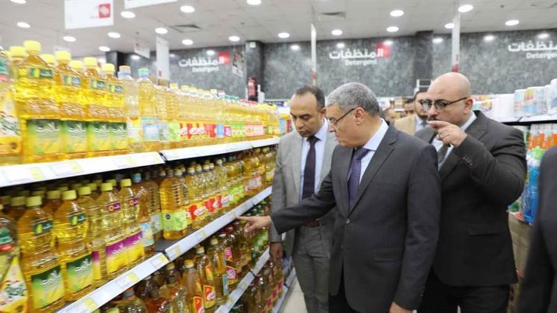 محافظ المنيا في جوله