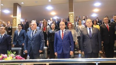 محافظ سوهاج يشهد حفل الزفاف الجماعي لـ٢٠٠ عروس وعريس