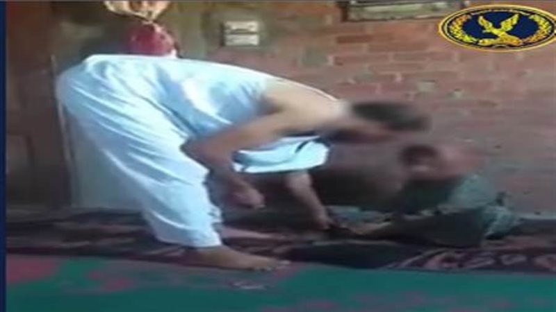 المتهم بتعذيب والدته