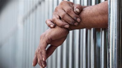 السجن المشدد من سنة لـ3 سنوات للمتهمين بالتنمر على شاب من ذوي الهمم في طوخ