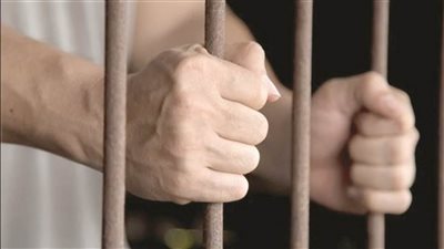 المشدد 3 سنوات للمتهم بالسطو المسلح على سيارة وسرقة مبلغ مالي بطوخ