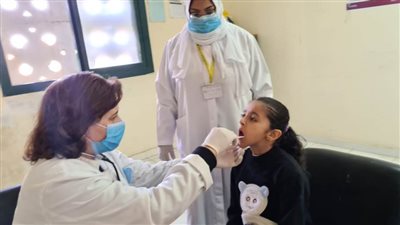 الكشف على ١٨٤٥ مواطنًا في قافلة طبية بقرية دير أمس بالبحيرة