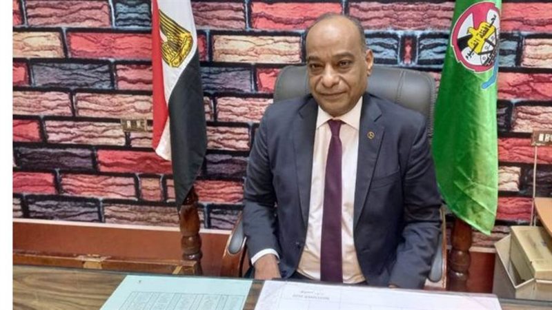 الدكتور أكرم حسن