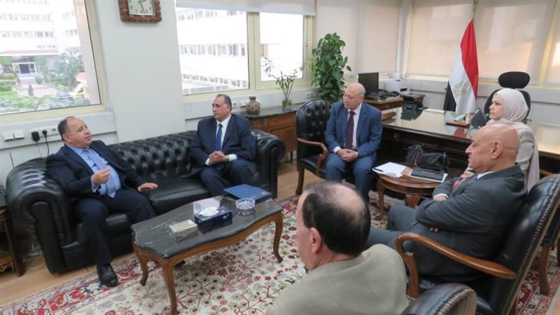 وزير المالية الدكتور