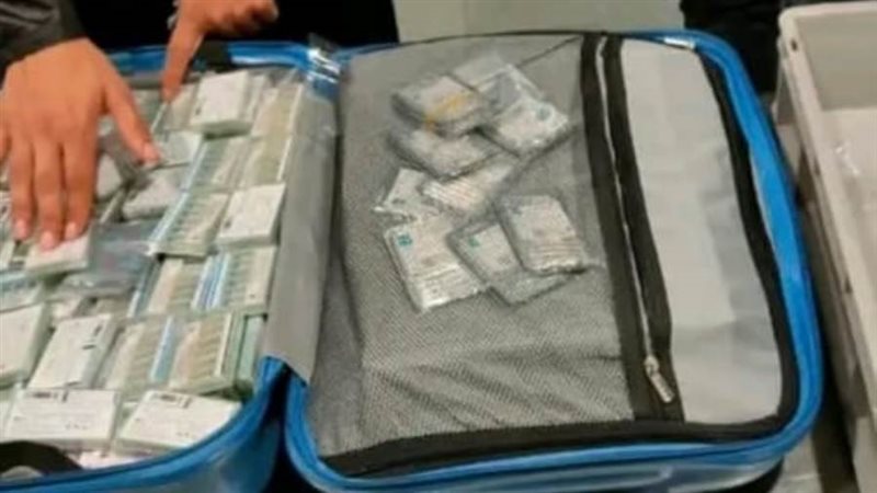 جمارك مطار برج العرب