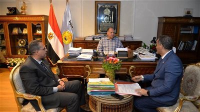 محافظ أسيوط يعتمد نتيجة مسابقة اختيار القيادات الوسطى بمديرية التربية والتعليم لعام 2022- 2023