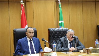 محافظ المنيا يتابع نسب تنفيذ مشروعات المبادرة الرئاسية 