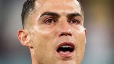 رونالدو يذرف الدموع وقت عزف النشيد الوطني لمباراة البرتغال وغانا