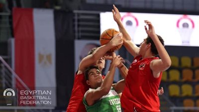 مرتبط الأهلي يفوز على الاتحاد 70-62 