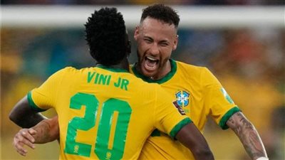 نيمار وفينيسيوس وريتشارلسون في هجوم البرازيل أمام صربيا بكأس العالم