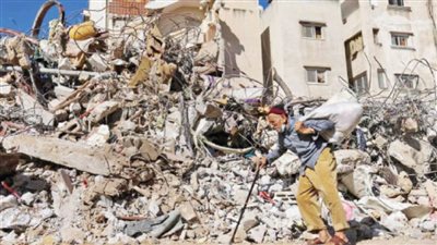 طالت عمال غزة... الاحتلال يتبع سياسة العقاب الجماعي وتحذيرات من 