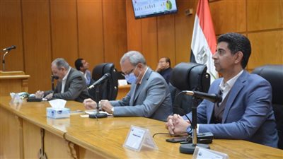 محافظ القليوبية يتابع نسب تنفيذ مشروعات المبادرة الرئاسية 