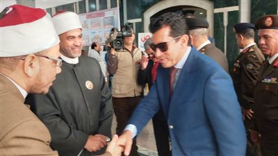 وزيرا النقل والشباب والرياضة يزوران معرض المجلس الأعلى للشؤون الإسلامية للكتاب بأكاديمية ناصر العسكرية