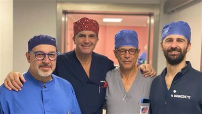 المستشفيات التعليمية تستضيف فريقًا عالميًا لجراحات قلب الأطفال المعقدة بمعهد القلب