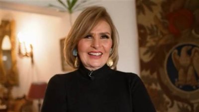 مهرجان البحر الأحمر يكرم يسرا بجائزة اليُسر الفخرية الذهبية