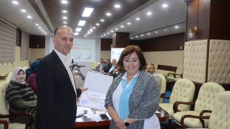 العلاقات العامة بالمجتمعات