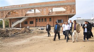 محافظ الغربية يتفقد مشاريع 