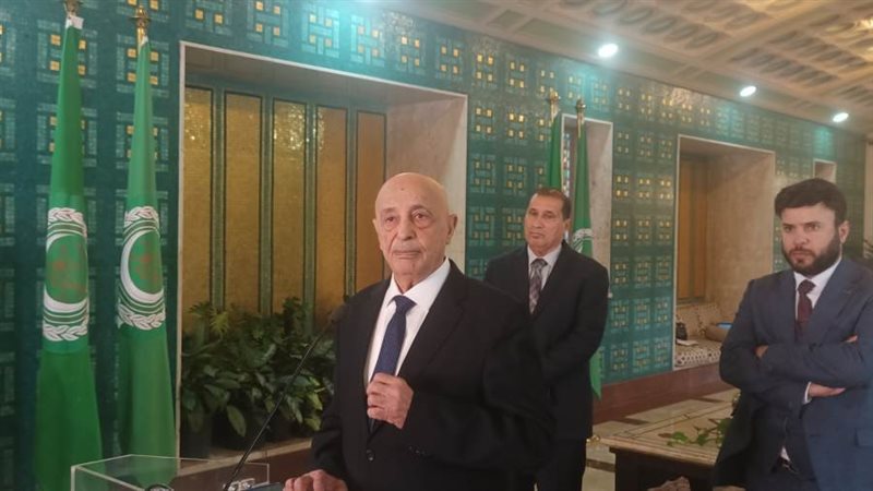 عقيلة صالح اثناء