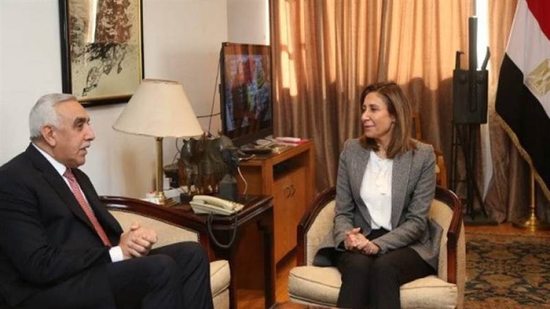 وزيرة الثقافة تستقبل