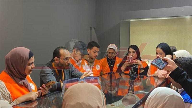 خلال الزيارة