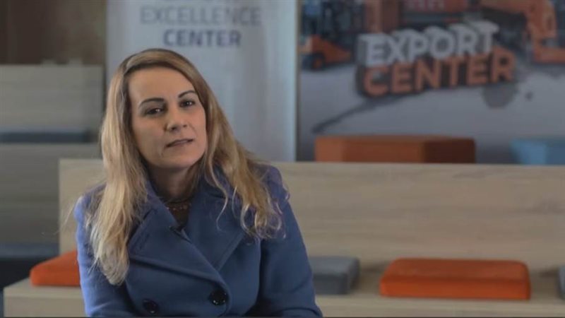 مي حلمي المدير التنفيذي