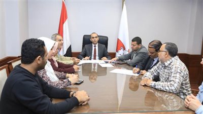 نائب محافظ سوهاج يعقد اجتماعا مع لجنة حوكمة أصول أملاك الدولة 