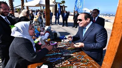 الرئيس السيسي يتفقد كورنيش مدينة المنصورة الجديدة