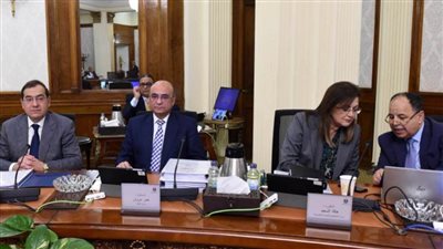  وزيرا التخطيط والمالية يستعرضان المؤشرات الأولية لأداء الاقتصاد المصري 