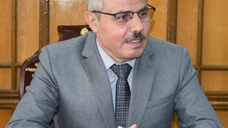 رئيس جامعة القناة