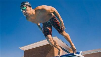 علي خلف الله يحقق المركز الرابع في سباق 50م حرة في بطولة أمريكا المفتوحة