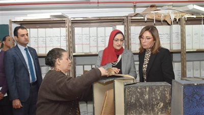 وزيرة الثقافة تتفقد دار الكتب والوثائق القومية وتوجه برفع كفاءة منظومة التأمين والإنذار المبكر