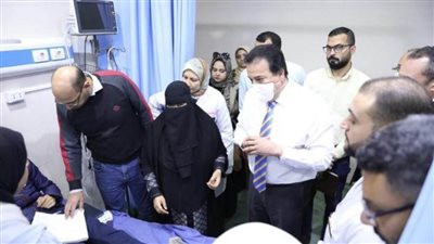 وزير الصحة يؤكد عدم التهاون في حقوق فريق التمريض بمستشفى قويسنا