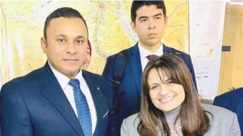 وزيرة الهجرة سها