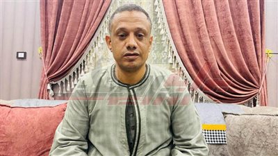 مقاول يعيد 300 ألف جنيه بعد إيداعها بالخطأ في حسابه البنكي بالمنيا 