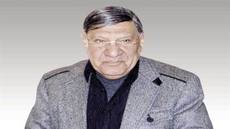 الكاتب الصحفي الكبير