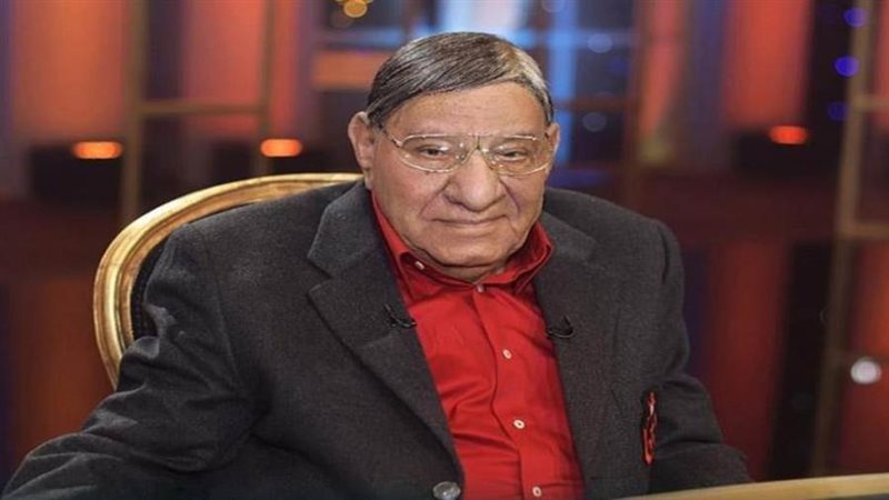 الكاتب الكبير مفيد