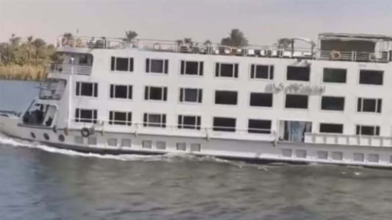 منشأة فندقية عائمة