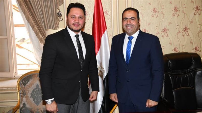 النائب محمود حسين