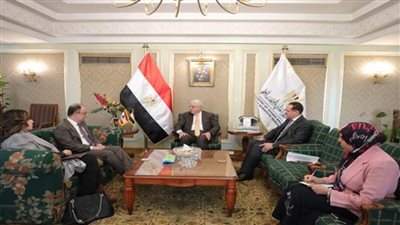 وزير التعليم العالي يستقبل السفير اللبناني بالقاهرة